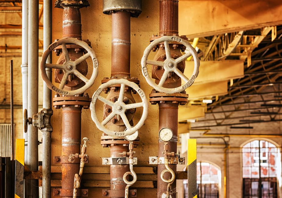 Designing Real-time Headless Sync Pipelines via Webhooks