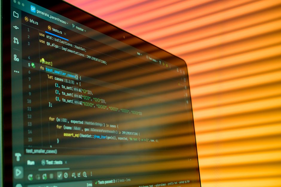 Developer writing optimized clean algorithms